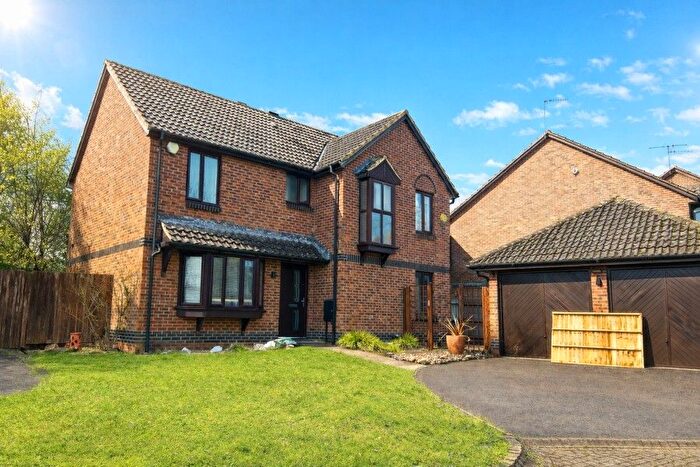 4 Bedroom Property To Rent In Jersey Close, Burpham, GU4