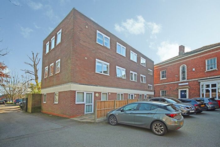 1 Bedroom Flat For Sale In Herbert Street, Redditch, B98