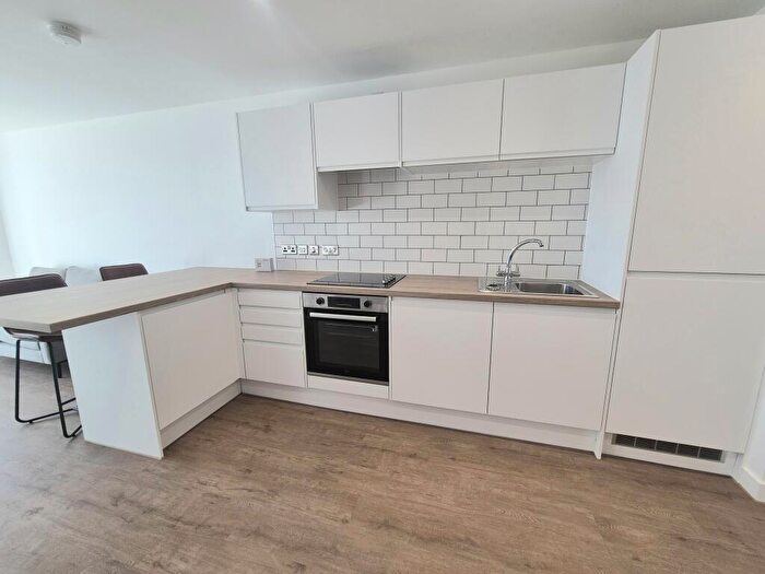 1 Bedroom Apartment To Rent In Cow Green, Halifax, HX1