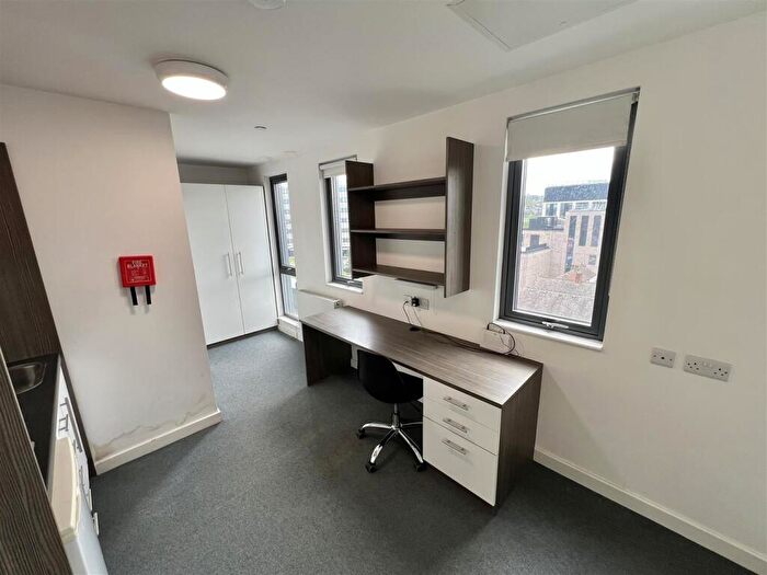 Flat To Rent In Howard Lane, Sheffield, S1