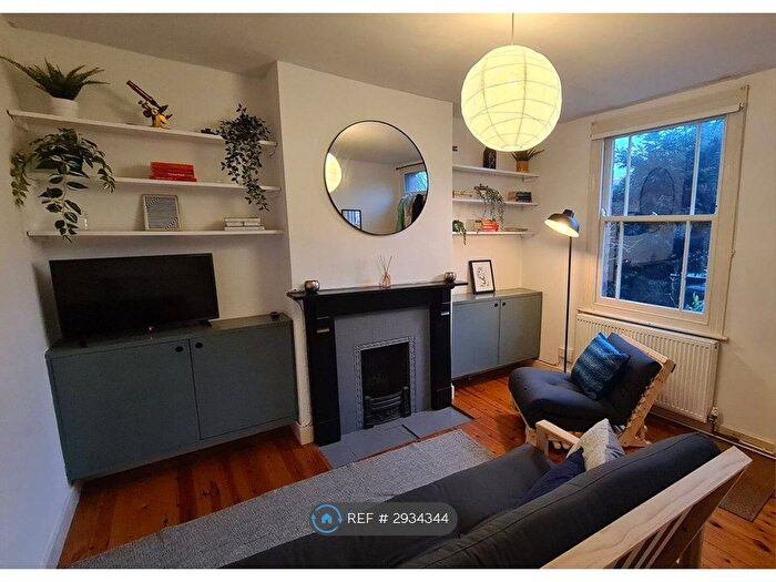 3 Bedroom Terraced House To Rent In Derby Street, Nottingham, NG9