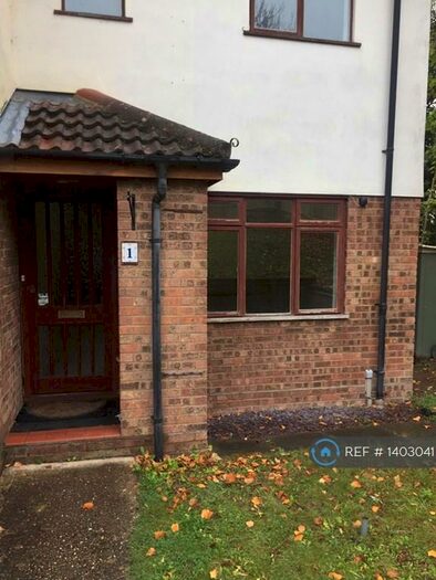 2 Bedroom Terraced House To Rent In Eaton Place, High Wycombe, HP12