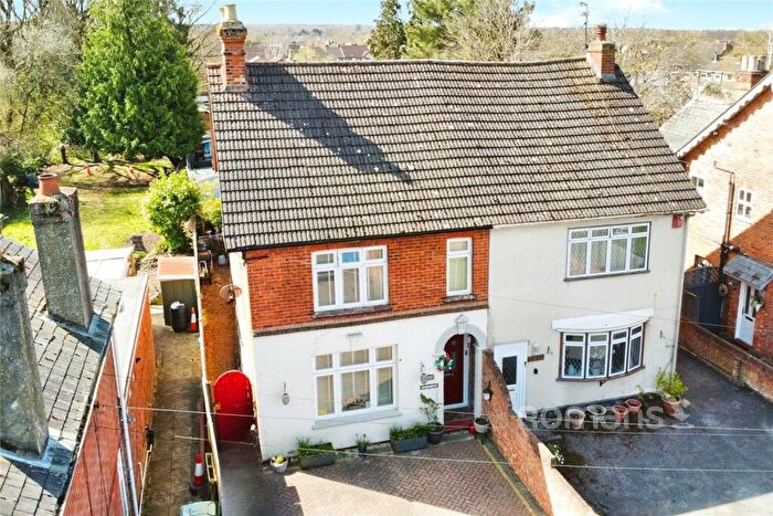 3 Bedroom Semi-Detached House For Sale In Yorktown Road, College Town, Sandhurst, GU47