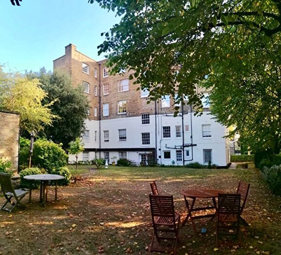 2 Bedroom Apartment To Rent In Hamilton Terrace, St John's Wood/ Maida Vale, NW8