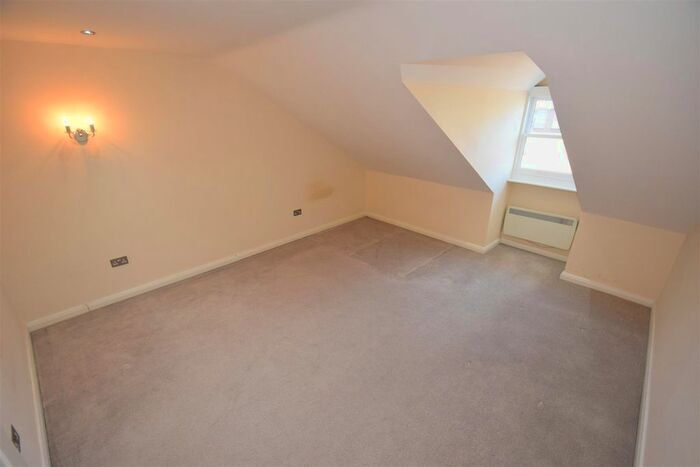 2 Bedroom Flat To Rent In 2E Dame Alice Street, Bedford MK40