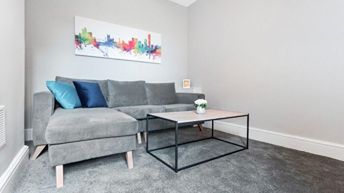 1 Bedroom Flat To Rent In Mauldeth Road, Withington, Manchester, M20