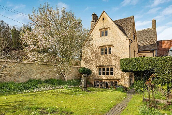 4 Bedroom Terraced House For Sale In Bagpath, Brimscombe, GL5