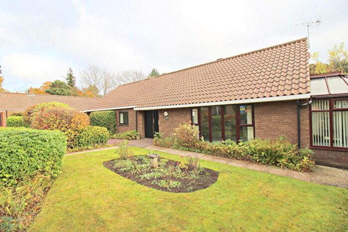 3 Bedroom Detached Bungalow For Sale In Bells Folly, Potters Bank, Durham, DH1