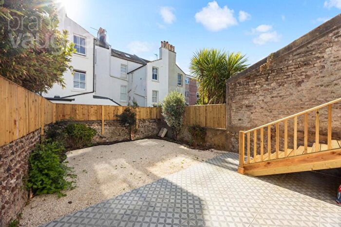 2 Bedroom Flat For Sale In Eaton Place, Brighton, East Sussex, BN2