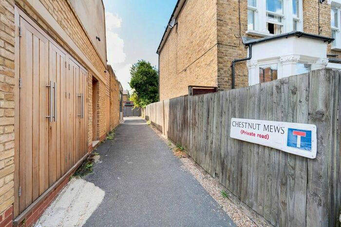 2 Bedroom End Of Terrace House To Rent In Chestnut Mews, Richmond, London, SW14