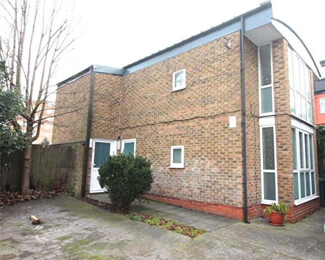 1 Bedroom Apartment To Rent In South Street, Gravesend, Kent, DA12