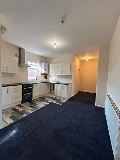 2 Bedroom Flat To Rent In Victoria Street, West Bromwich, B70