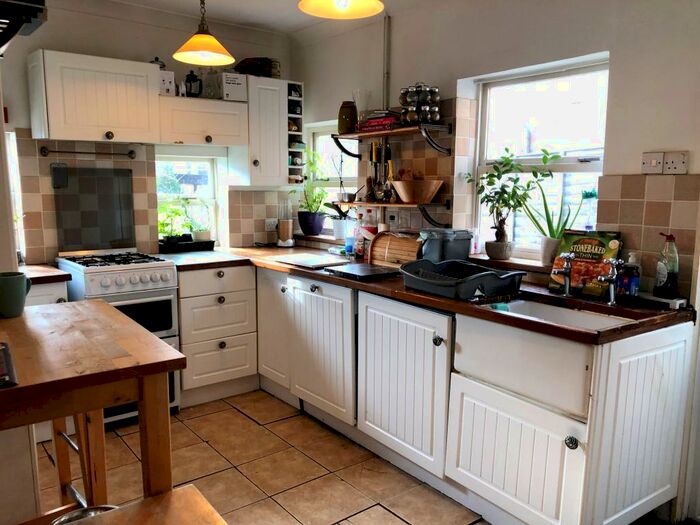 3 Bedroom Terraced House To Rent In Victoria Road, Chelmsford, City Centre, Essex, CM1