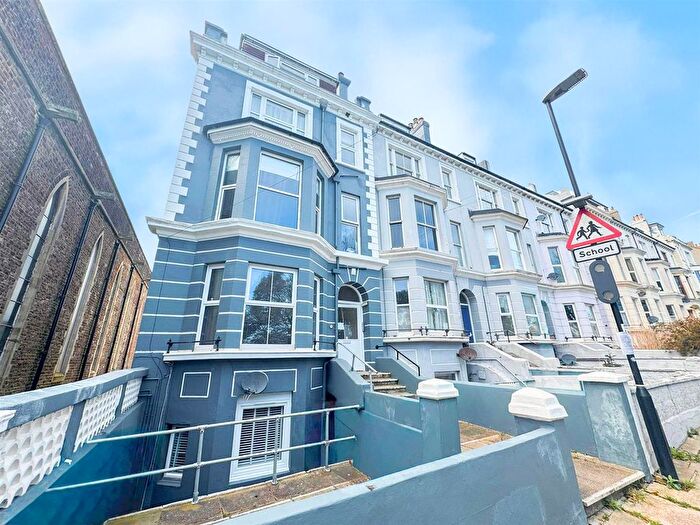 1 Bedroom Flat For Sale In Magdalen Road., St. Leonards, TN37