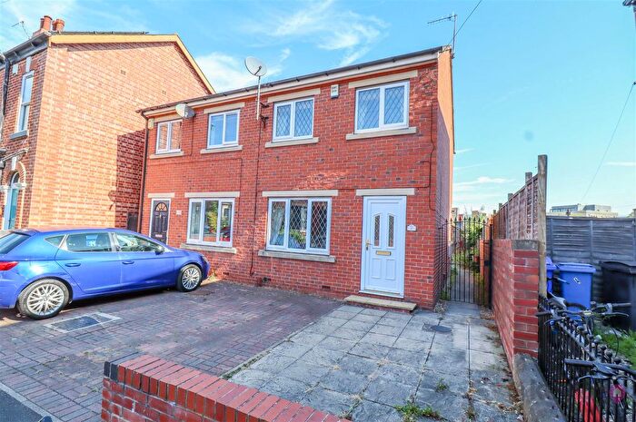 2 Bedroom Semi Detached House For Sale In Kearsley Road, Sheffield, S2