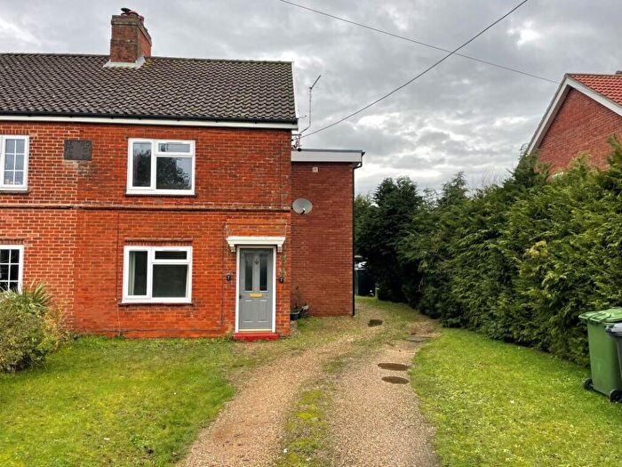 3 Bedroom Semi-Detached House For Sale In Back Lane, Beeston, King's Lynn, Norfolk, PE32