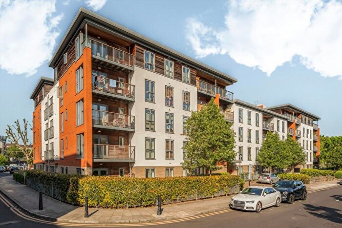 1 Bedroom Flat To Rent In Eastside Mews, Bow, E3