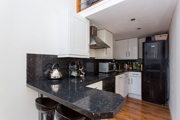 1 Bedroom Flat To Rent In Wandsworth Rd, SW8