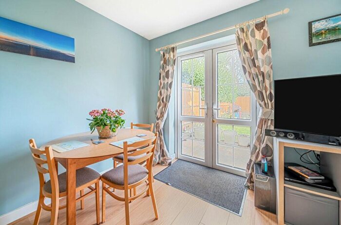 2 Bedroom Semi-Detached House For Sale In Heath Road, Soberton, Southampton, Hampshire, SO32