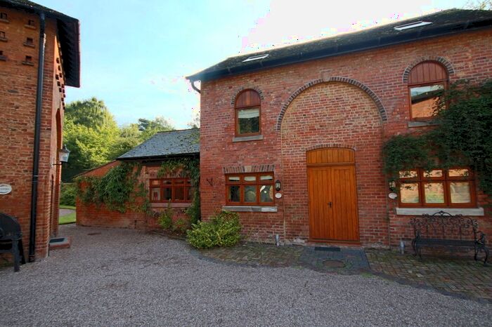 3 Bedroom Mews To Rent In Maer, Maer Estate Cottages, ST5