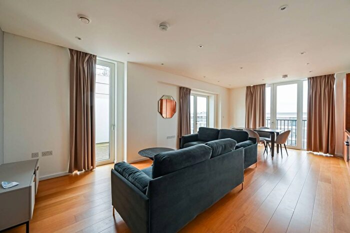 2 Bedroom Flat To Rent In Swallowtail House, East Village, Stratford, London, E20