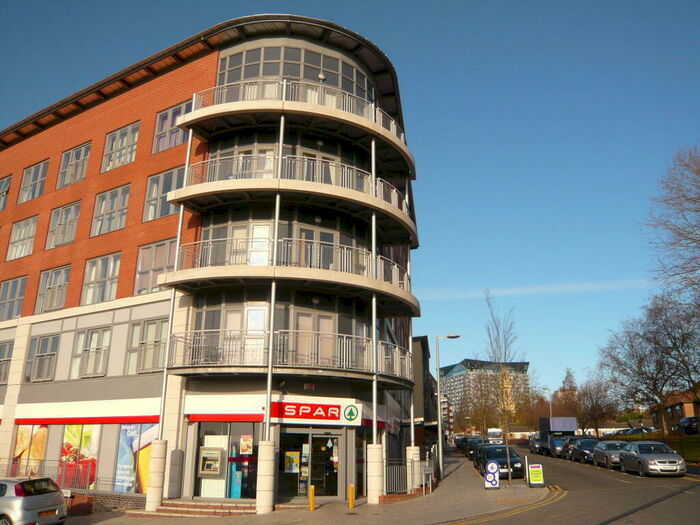 2 Bedroom Apartment To Rent In Park Central, B15
