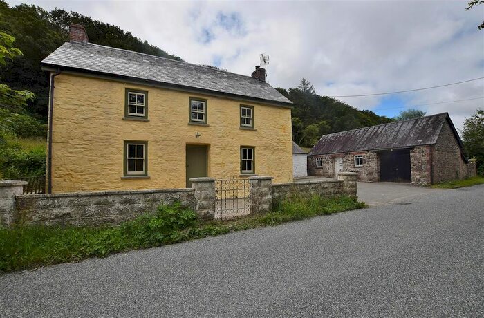 4 Bedroom Detached House For Sale In Clarbeston Road, SA63
