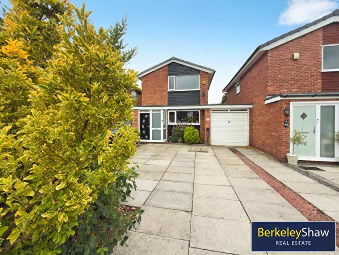 3 Bedroom Detached House For Sale In Longton Drive, Freshfield, L37