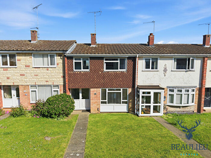 3 Bedroom Terraced House For Sale In West Lawn, Galleywood, CM2