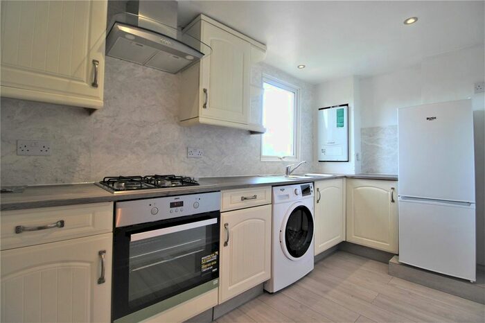 1 Bedroom Flat To Rent In Hamerton Road, Northfleet, Gravesend, Kent, DA11