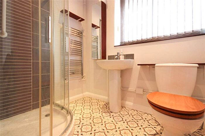 2 Bedroom Bungalow For Sale In Westover Road, Bristol, BS9