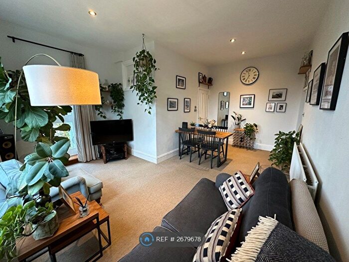 2 Bedroom Flat To Rent In Streatham, London, SW16