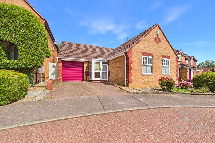 3 Bedroom Bungalow For Sale In Hibiscus Close, Northampton, Northamptonshire, NN3