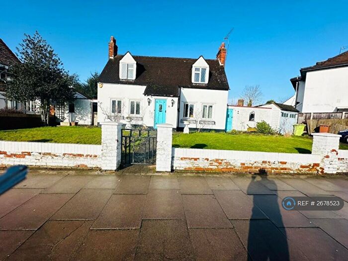 3 Bedroom Detached House To Rent In Imperial Drive, Harrow, HA2