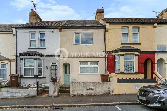 3 Bedroom Terraced House To Rent In Strover Street, Gillingham, Kent, ME7