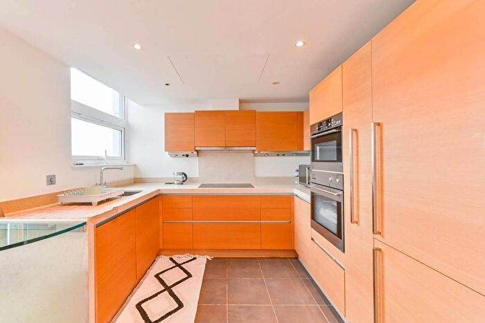 2 Bedroom Flat For Sale In Eustace Building, Battersea, London, SW11