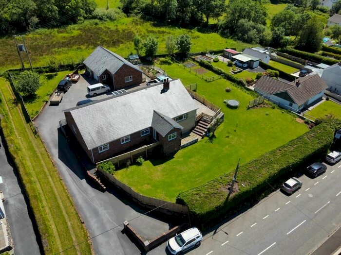 5 Bedroom Detached Bungalow For Sale In Kings Road, Llandybie, Ammanford, SA18