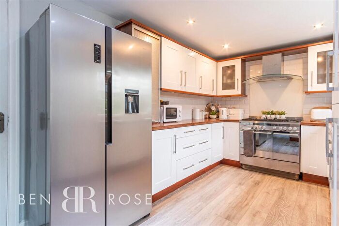 6 Bedroom Detached House For Sale In Birkdale Close, Euxton, Chorley, PR7
