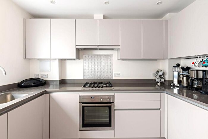 3 Bedroom Terraced House For Sale In Holland Mews, Hove, BN3 - Photo 6