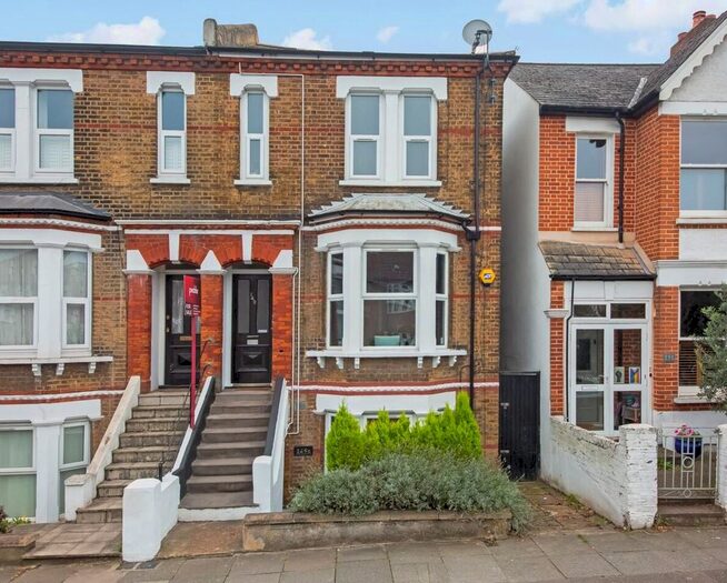 2 Bedroom Flat To Rent In Woolstone Road, Forest Hill, London, SE23