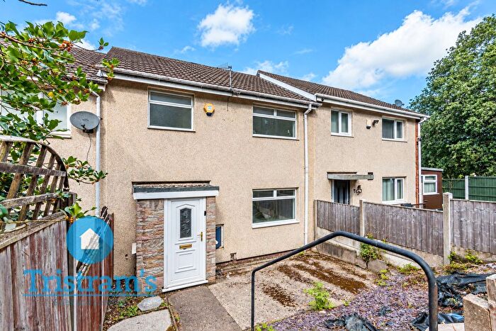 3 Bedroom Terraced House For Sale In Snead Court, Nottingham, NG5