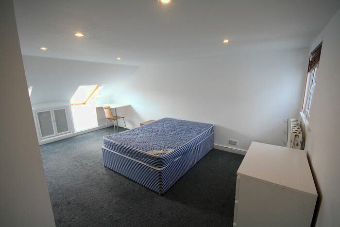 5 Bedroom Terraced House To Rent In Harold Road, Southsea PO4