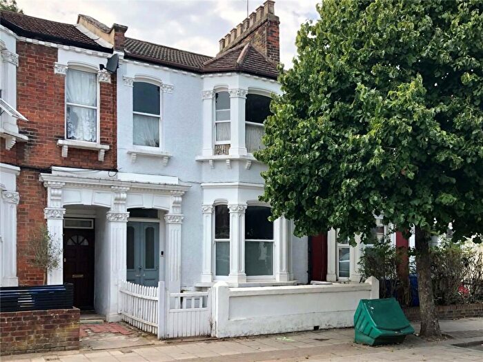 1 Bedroom Flat For Sale In Ivydale Road, London, SE15