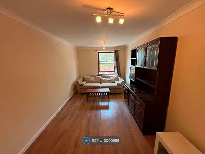 1 Bedroom Flat To Rent In Grand Court, Gillingham, ME7
