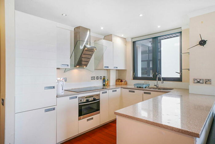 2 Bedroom Flat For Sale In Westferry Road, London, E14
