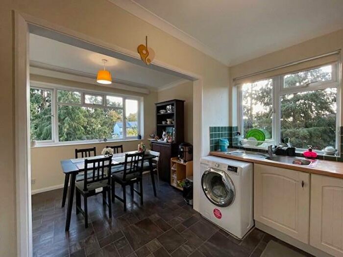 2 Bedroom Maisonette To Rent In Eastbury Avenue, Northwood, HA6