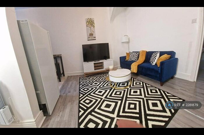 1 Bedroom Flat To Rent In Walthamstow, London, E17