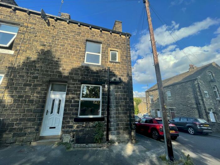 3 Bedroom House To Rent In Victoria Road, Keighley, BD21