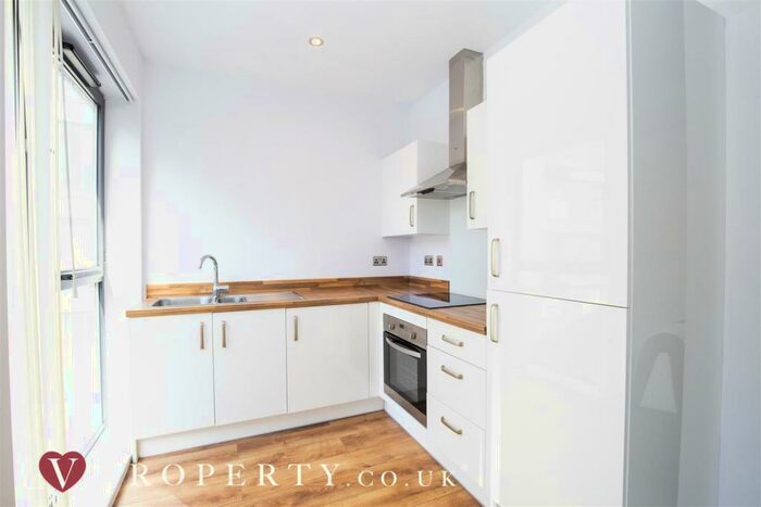 1 Bedroom Apartment To Rent In Honduras Wharf, Birmingham City Centre, B19