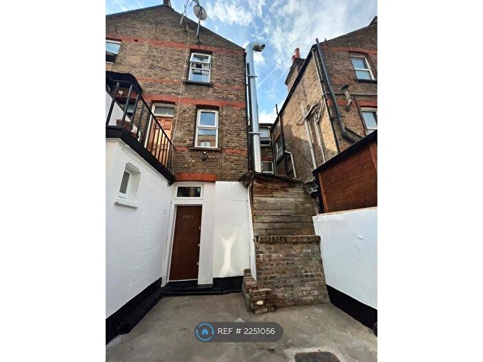 1 Bedroom Flat To Rent In West Green Road, London, N15